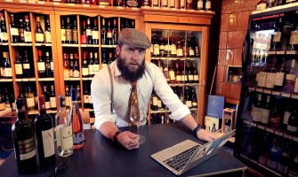 Degustare de vin alături de Cosmin Tudoran Degustare de vin alături de Cosmin Tudoran